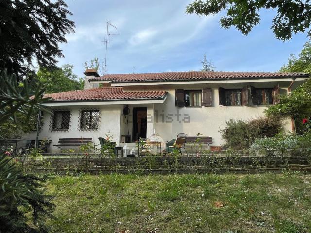 Case e ville in vendita di 250 m² in Località Vallegge