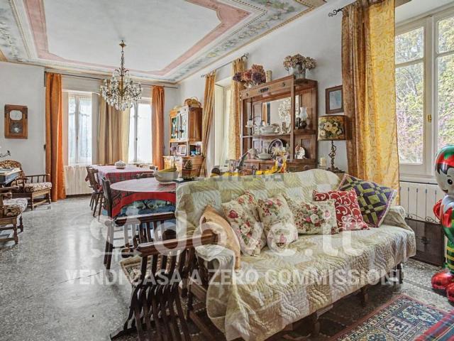 Case e ville in vendita di 250 m² in Località Porto, 36