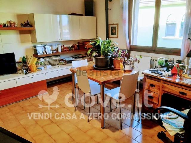 Case e ville in vendita di 250 m² in Piazza Adamo Boari, 78