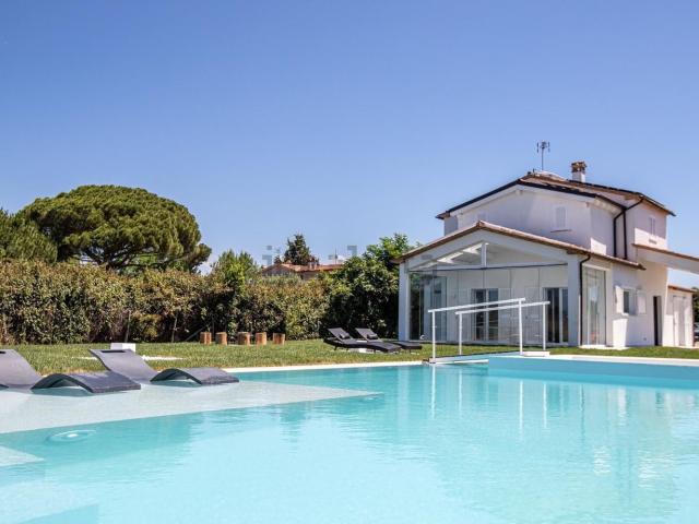 Case e ville in vendita di 250 m² in Strada Cava del Gesso