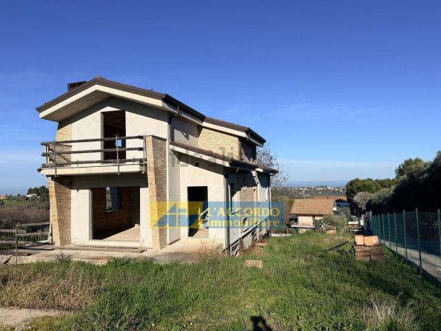 Case e ville in vendita di 250 m² in Strada del San Salvatore