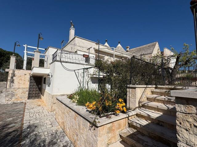 Case e ville in vendita di 250 m² in Strada Madonna delle Grazie