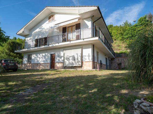 Case e ville in vendita di 250 m² in Strada Sant&apos Antonio, 12