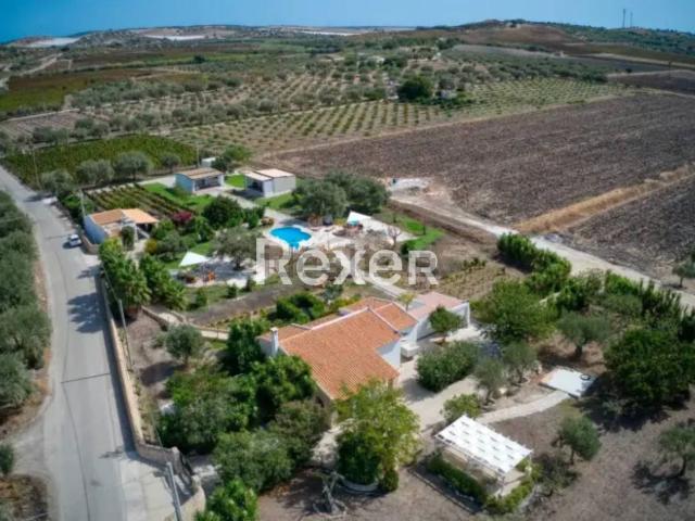 Case e ville in vendita di 250 m² in Strada Provinciale 26