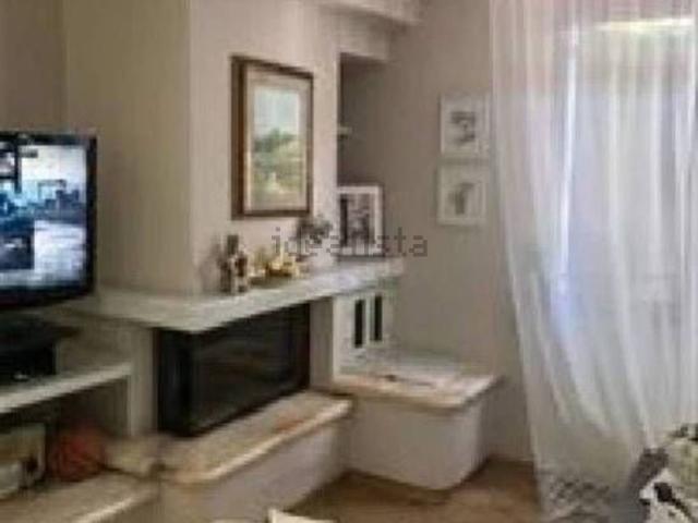 Case e ville in vendita di 251 m² in Strada Provinciale Metaurense, 18