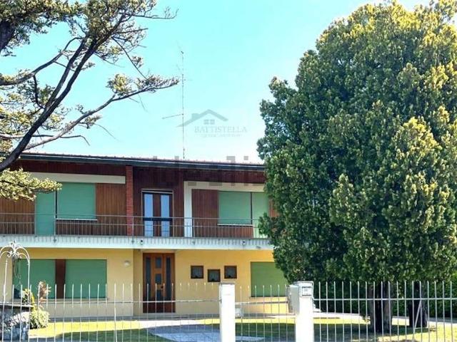 Case e ville in vendita di 253 m²