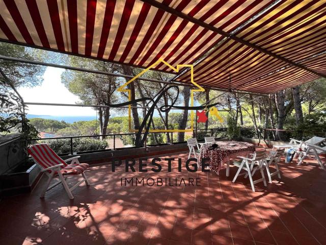 Case e ville in vendita di 253 m²