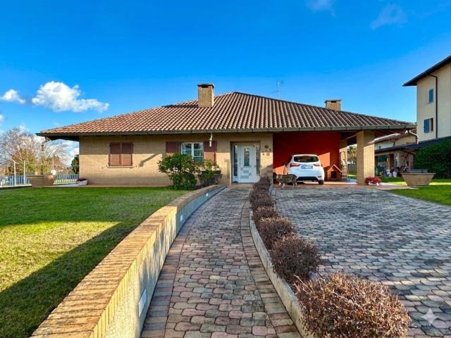 Case e ville in vendita di 254 m²