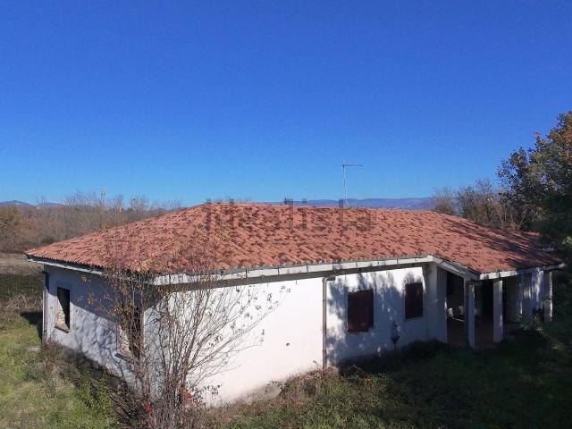 Case e ville in vendita di 254 m² in Via Della Pigna, 3
