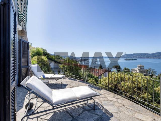 Case e ville in vendita di 254 m²