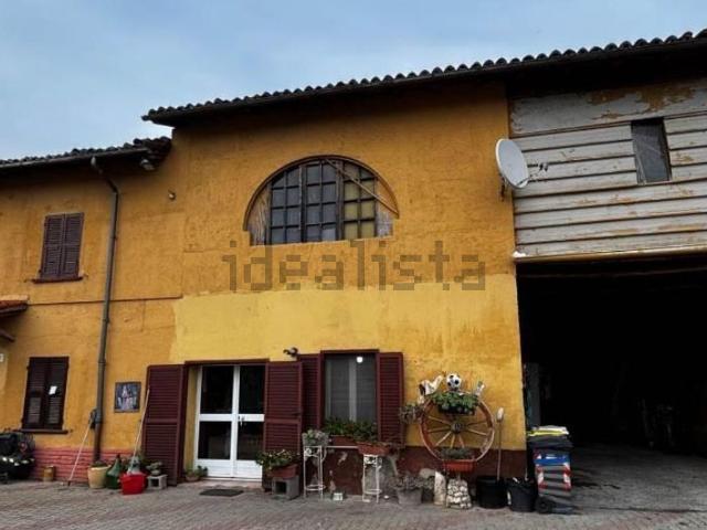 Case e ville in vendita di 255 m² in Via Saraschieri, 11