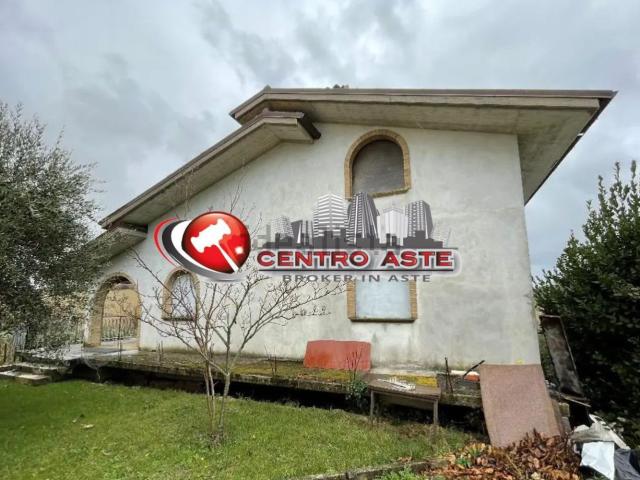 Case e ville in vendita di 255 m² in Via Palazzo