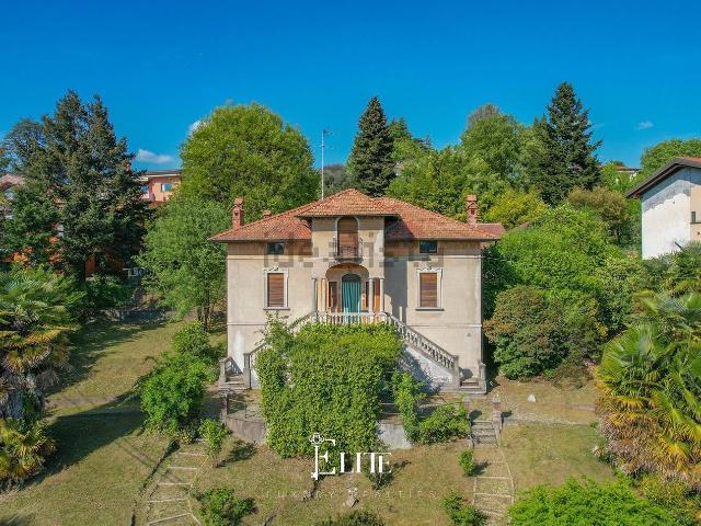 Case e ville in vendita di 255 m² in Via Premunera, 1