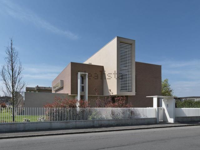 Case e ville in vendita di 256 m²