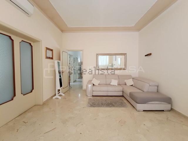 Case e ville in vendita di 256 m² in Via Don San Montagna, 44