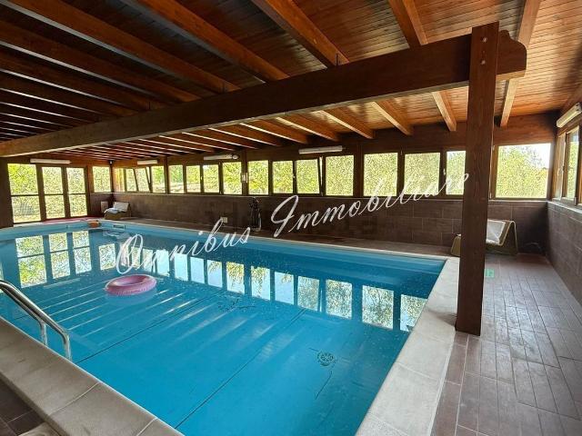 Case e ville in vendita di 256 m² in Via del Mare