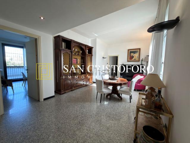 Case e ville in vendita di 258 m² in Viale Luigi Cadorna