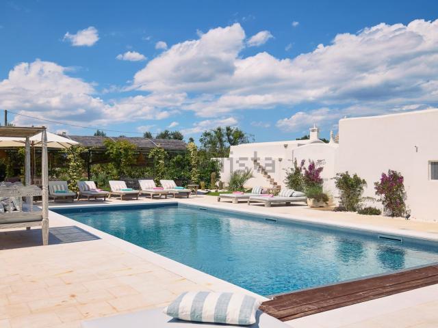 Case e ville in vendita di 258 m² in Contrada Sessana