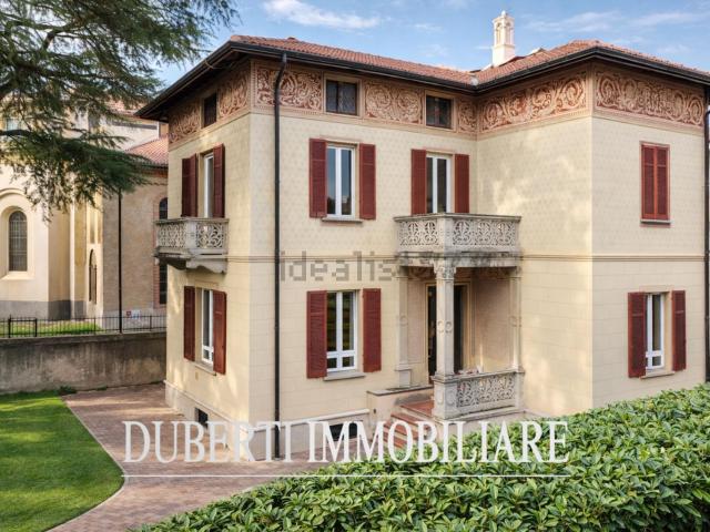 Case e ville in vendita di 259 m² in Via Gabriele Rossetti