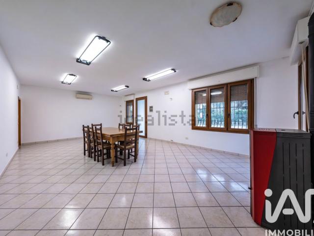 Case e ville in vendita di 259 m² in Via San Salvatore, 65