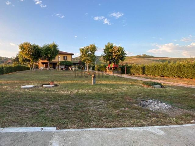 Case e ville in vendita di 259 m² in Corso Asti