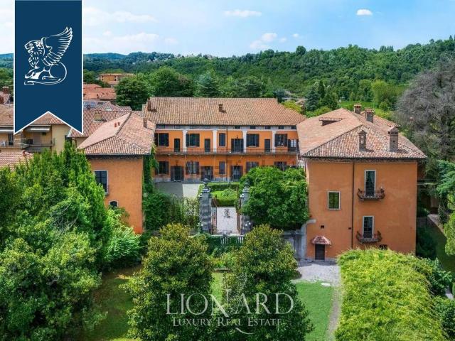 Case e ville in vendita di 2600 m²