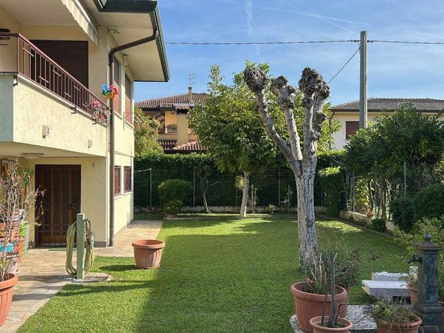 Case e ville in vendita di 260 m²
