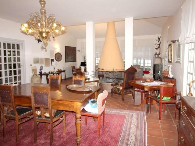 Case e ville in vendita di 260 m²