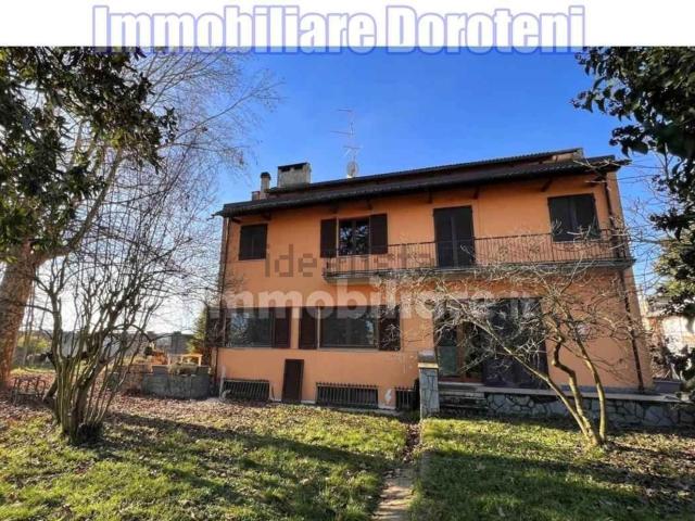 Case e ville in vendita di 260 m²