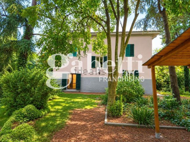 Case e ville in vendita di 260 m²