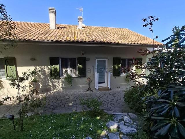 Case e ville in vendita di 260 m²