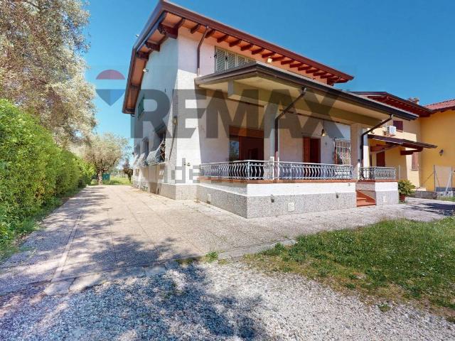 Case e ville in vendita di 260 m²