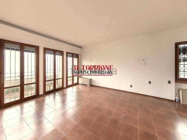 Case e ville in vendita di 260 m² in Via Colli per Uzzano