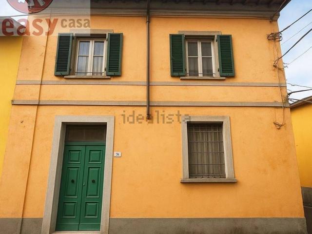 Case e ville in vendita di 260 m² in Via Camilla del Lante, 20