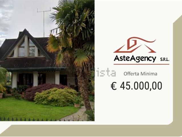 Case e ville in vendita di 260 m² in Via Campagna, 59
