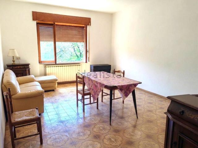 Case e ville in vendita di 260 m² in Via Carpinetana Ovest