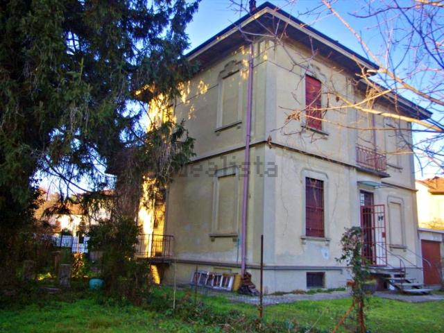 Case e ville in vendita di 260 m² in Via Bettolinazzo