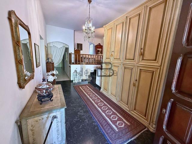 Case e ville in vendita di 260 m² in Via Fossone Basso