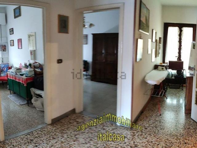Case e ville in vendita di 260 m² in Via Nazario Sauro