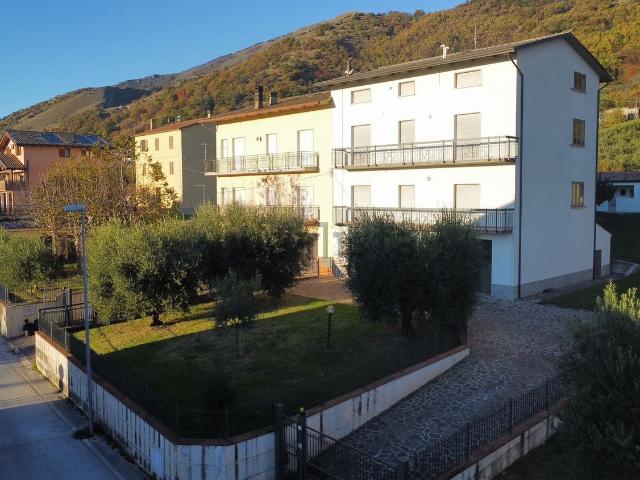 Case e ville in vendita di 260 m² in Via Pennacchia, 14
