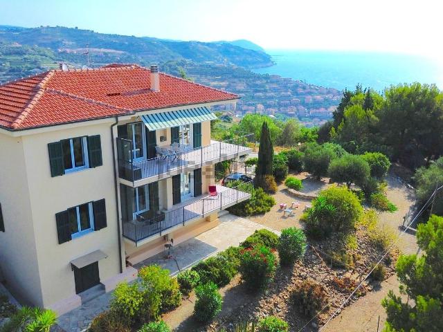 Case e ville in vendita di 260 m² in Via Provinciale