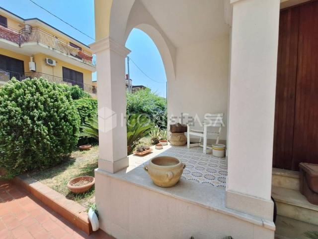 Case e ville in vendita di 260 m² in Vicolo Raffaele Mengs