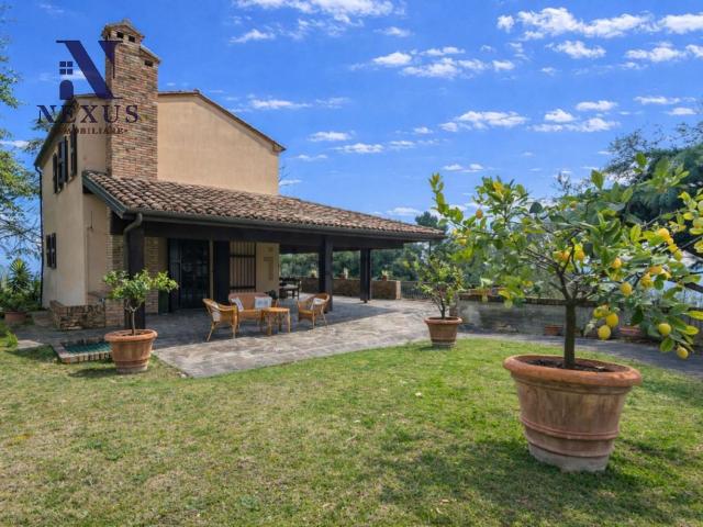 Case e ville in vendita di 260 m² in Località Rosciano
