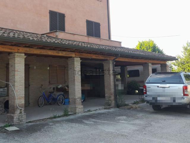 Case e ville in vendita di 260 m² in Strada San Cosimo Takeya