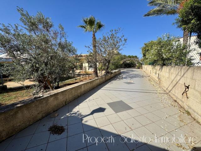 Case e ville in vendita di 260 m² in Strada Provinciale 247, 19