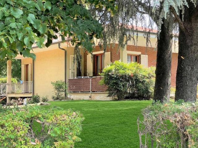 Case e ville in vendita di 261 m² in Via Risorgimento, 4