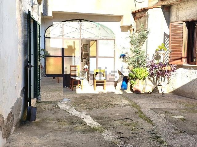Case e ville in vendita di 263 m² in Via Andrea Iannelli, 38