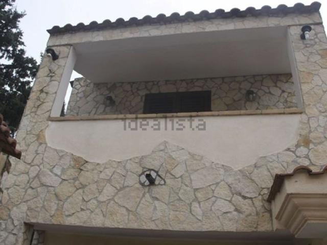 Case e ville in vendita di 264 m² in Strada Comunale Is Xireddus, 1