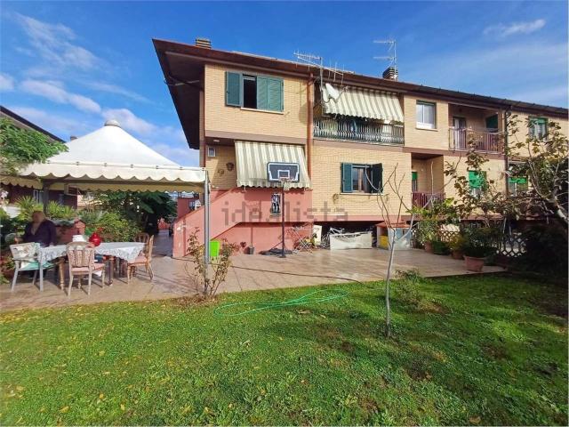 Case e ville in vendita di 265 m²