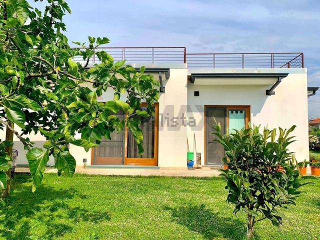 Case e ville in vendita di 265 m²
